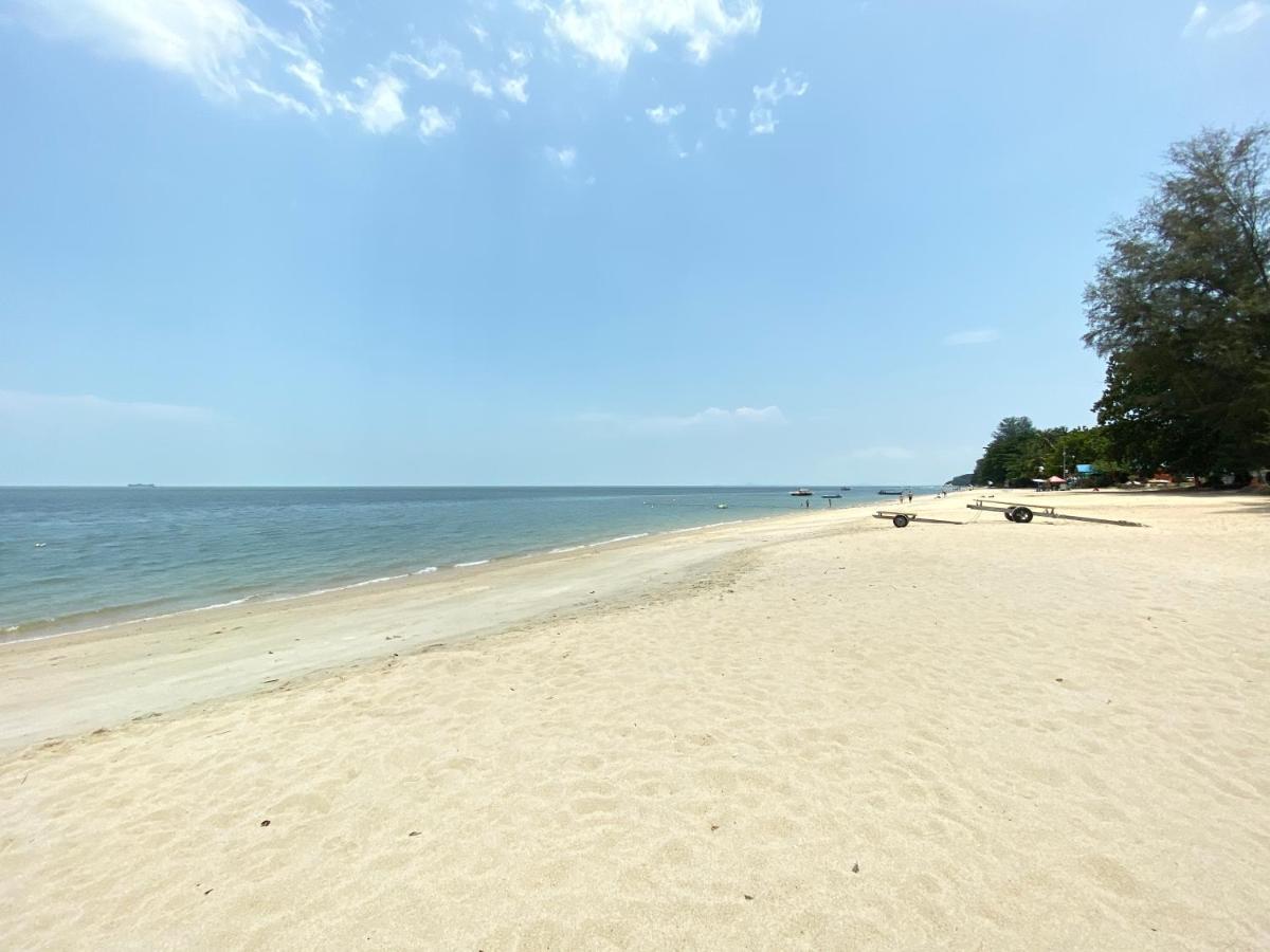 By The Sea @ Luxury Suites, Batu Ferringhi Kültér fotó