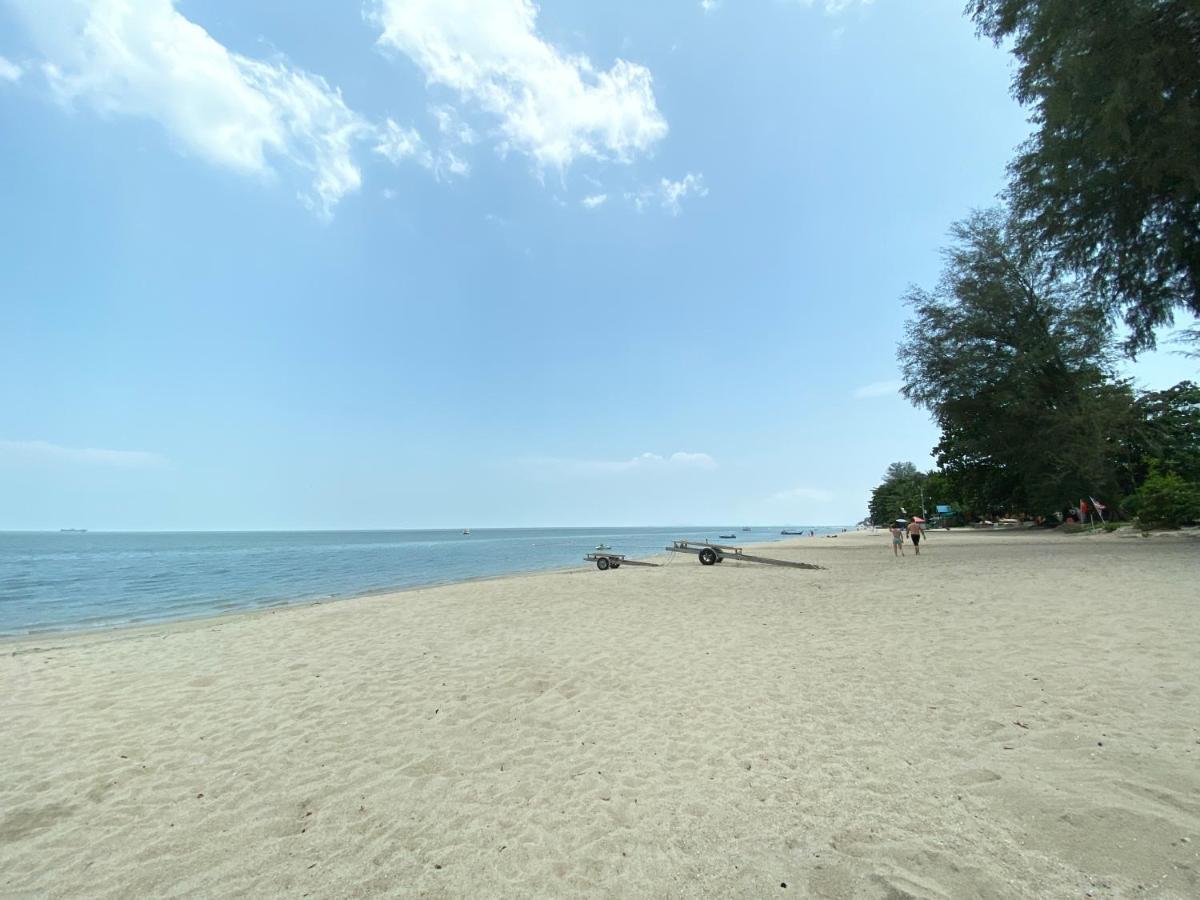 By The Sea @ Luxury Suites, Batu Ferringhi Kültér fotó